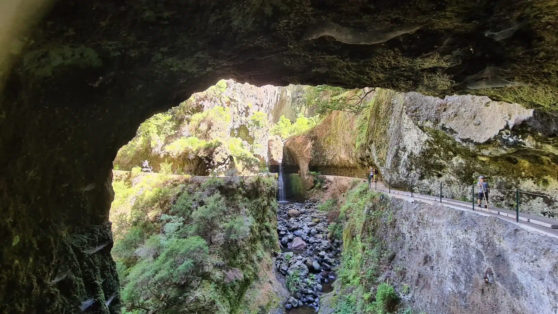 levada nova - hiking transfers